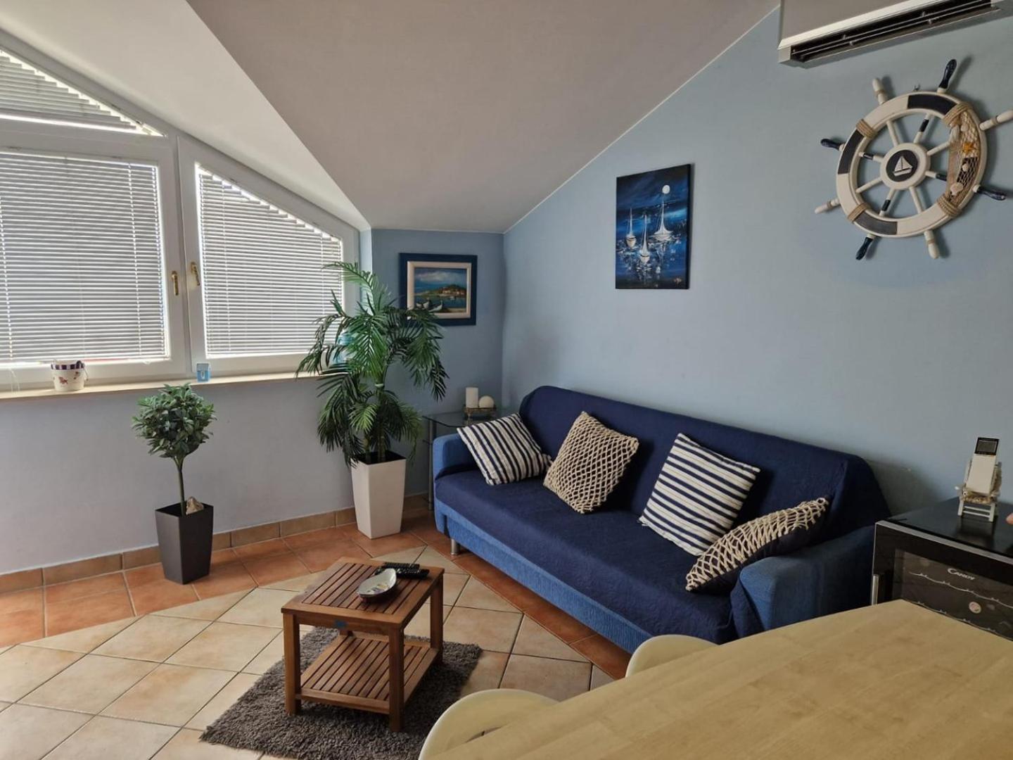 Seaside Apartments トゥラニ エクステリア 写真