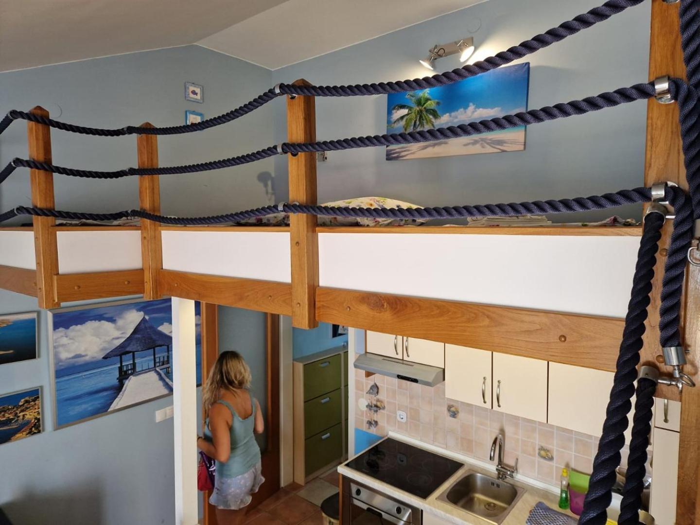 Seaside Apartments トゥラニ エクステリア 写真